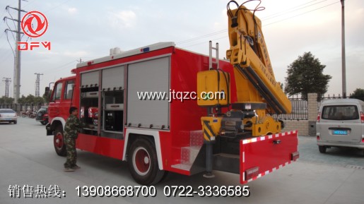 東風153搶險救援消防車（后面）