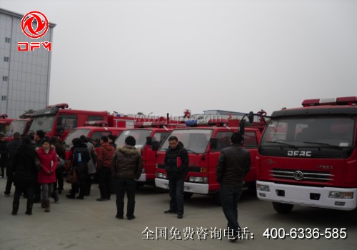 消防車(chē)培訓(xùn)現(xiàn)場(chǎng)(二)