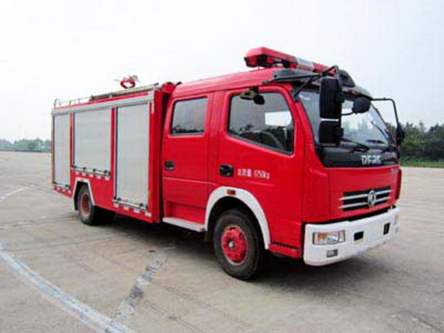 東風(fēng)多利卡水罐/泡沫消防車(chē)